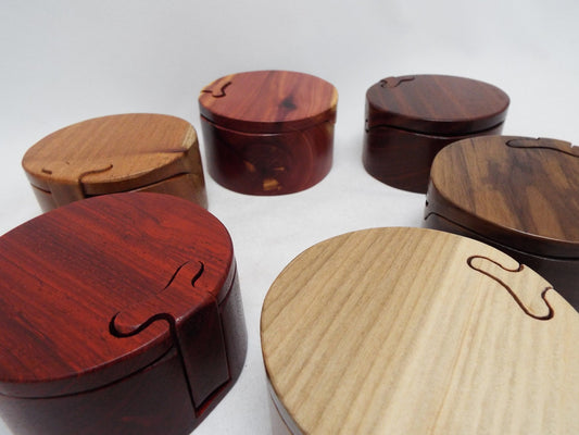 Meduim Round Wooden Key Box