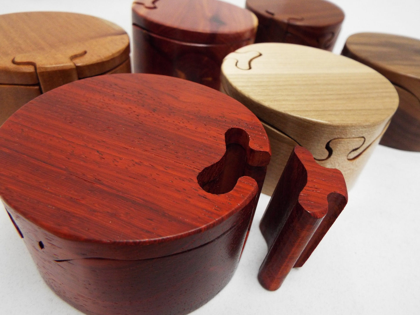 Meduim Round Wooden Key Box